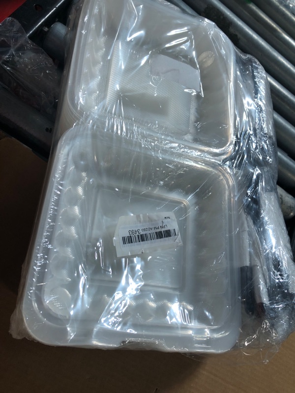 Photo 2 of ***READ NOTES***60 pack of sandwich containers