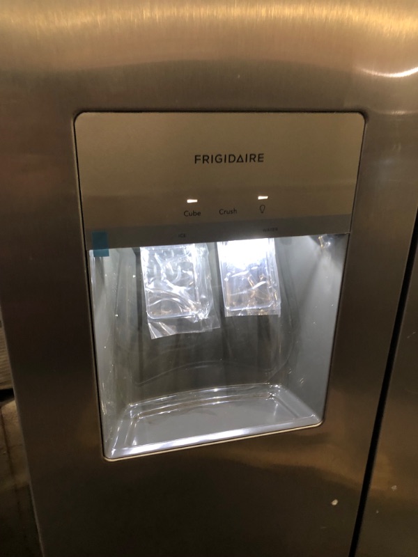 Photo 7 of Frigidaire 25.6-cu ft Side-by-Side Refrigerator with Ice Maker (Fingerprint Resistant Stainless Steel) ENERGY STAR