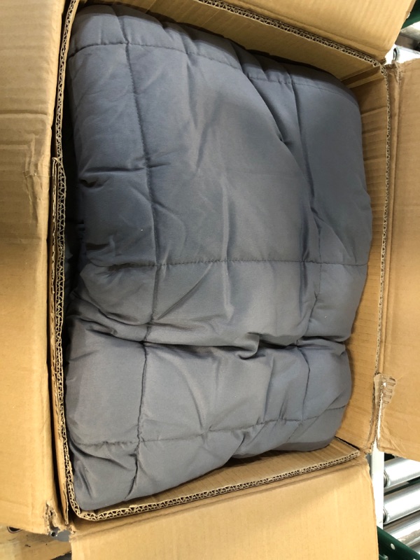 Photo 2 of (PICTURE FOR REFERENCE) 35lb weighted blanket King size