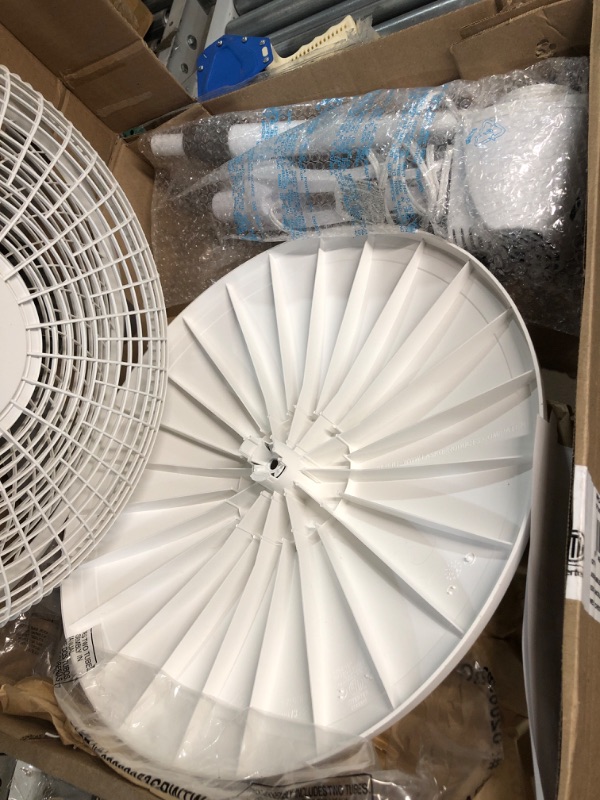Photo 3 of (DAMAGED SEE NOTES) Lasko 1885 18" Cyclone Pedestal Fan with Remote Control, 18 inches White