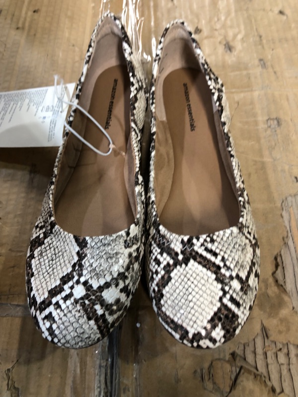 Photo 2 of  Women's Belice Ballet Flat 9 Faux/Snake