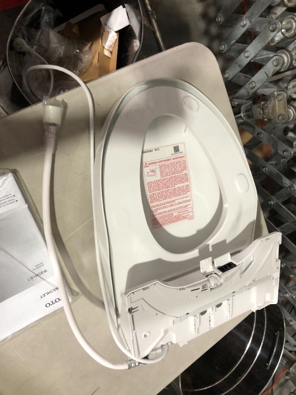 Photo 6 of ***UNTESTED - SEE NOTES***
TOTO SW3084#01 WASHLET C5 Electronic Bidet Toilet Seat with PREMIST and EWATER+ Wand Cleaning