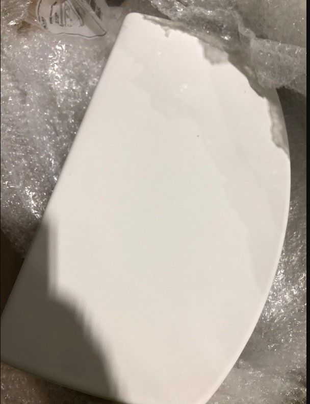 Photo 5 of **MINOR DAMAGE SEE ALL IMAGES** PROFLO PF5112LIDWH PROFLO 5112LID REPLACEMENT LID FOR PF9312 TOILET WHITE
