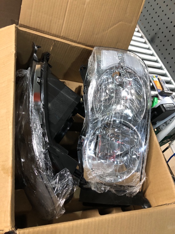 Photo 2 of PIT66 Headlights, Compatible with 02-05 Dodge Ram 1500/03-05 Dodge Ram 2500 3500 Headlamp Assembly Accessories Left and Right Replacement Part Clear lens Chrome Housing Clear Reflector