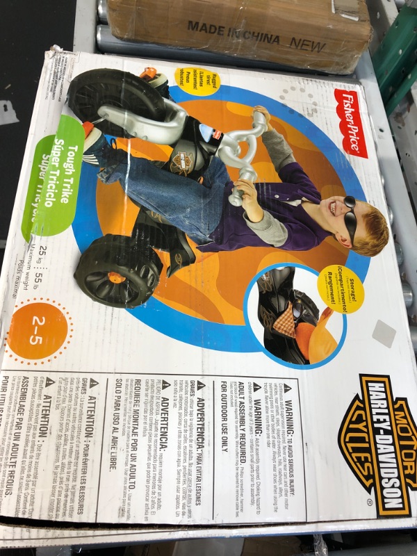 Photo 2 of [FOR PARTS]
Fisher-Price Harley-Davidson Tricycle with Handlebar Grips and Storage Area, Multi-Terrain Tires, Tough Trike [Amazon Exclusive]