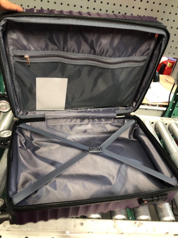 Photo 3 of 20inch suitcase / luggage 