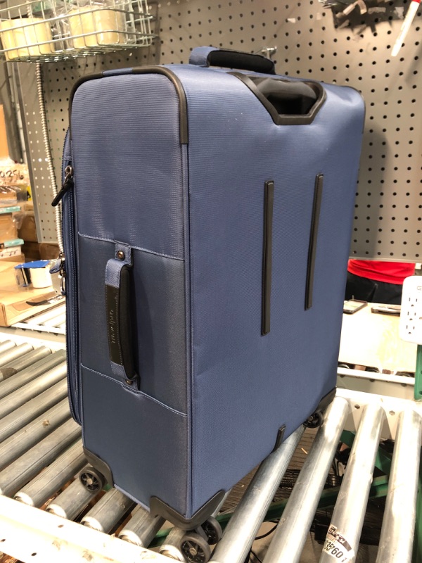 Photo 2 of travelpro 28' suitcase/luggage (blue)