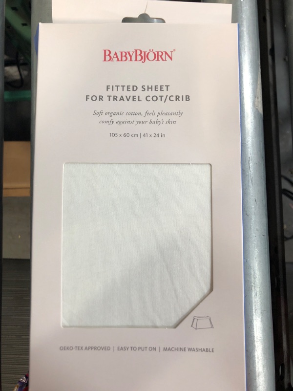 Photo 2 of BABYBJORN Fitted Sheet for Travel Crib Light - Organic White Fitted Sheet for Travel Crib White