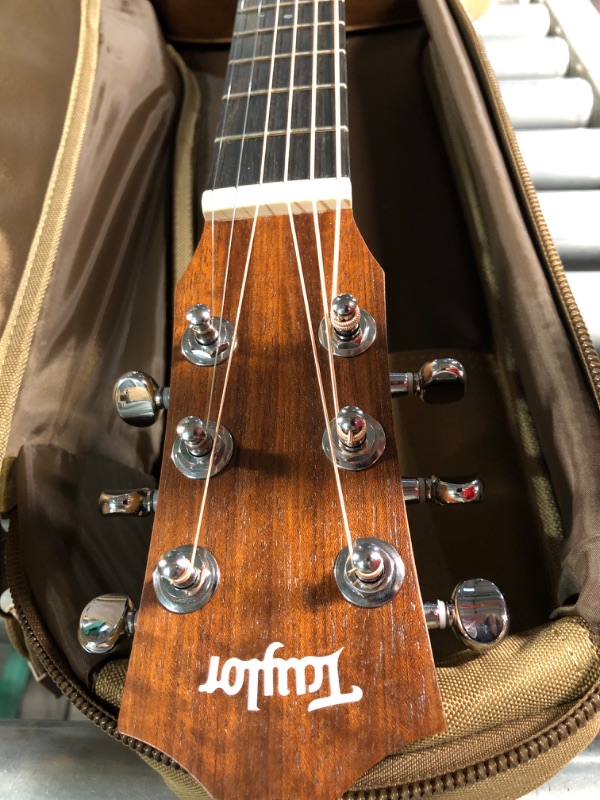 Photo 4 of *POSSBILE DAMAGE TO INPUT AMP INTERNALLY*
Taylor Baby Taylor BTe-Koa Dreadnought Acoustic-Electric Guitar Natural