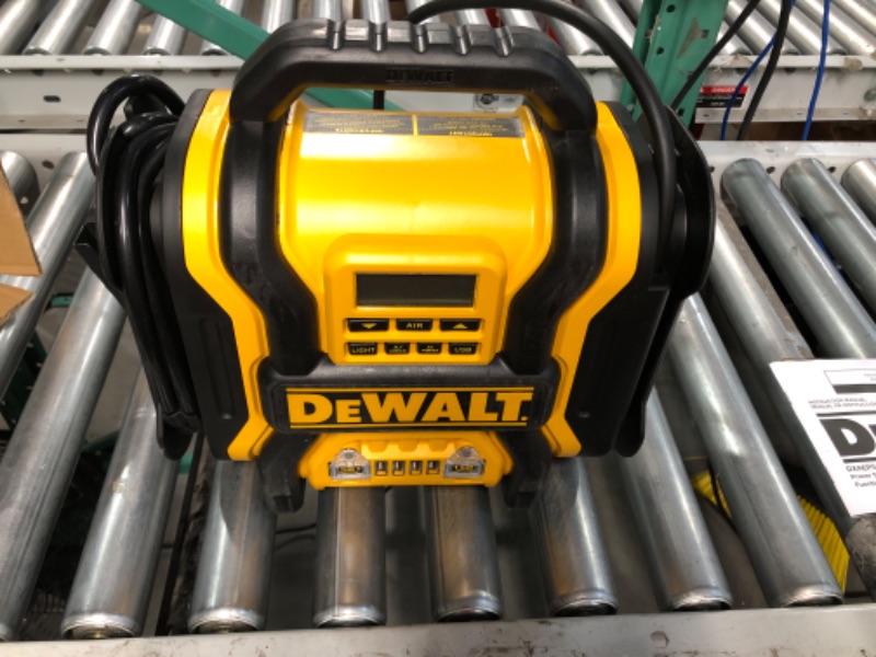 Photo 4 of USED - DEWALT DXAEPS14 1600 Peak Battery Amp 