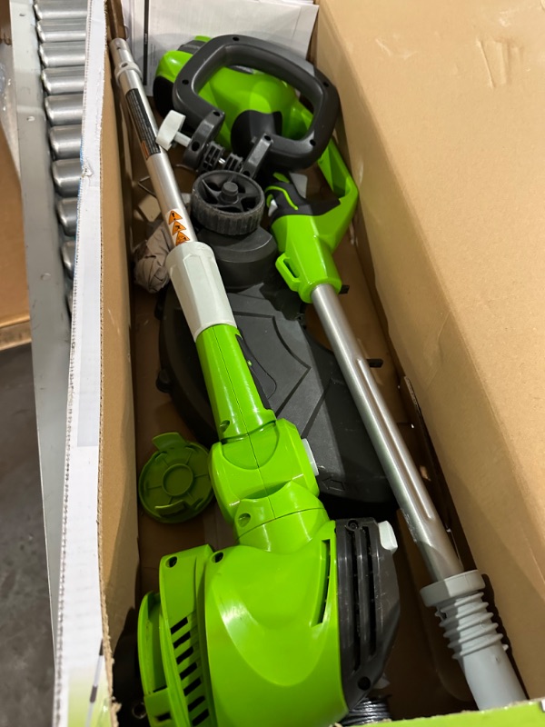 Photo 4 of ***NO BATTERIES/CHARGER - CANNOT TEST***
Greenworks 21302 40V GMAX Lithium-Ion 13 in. Straight Shaft String Trimmer