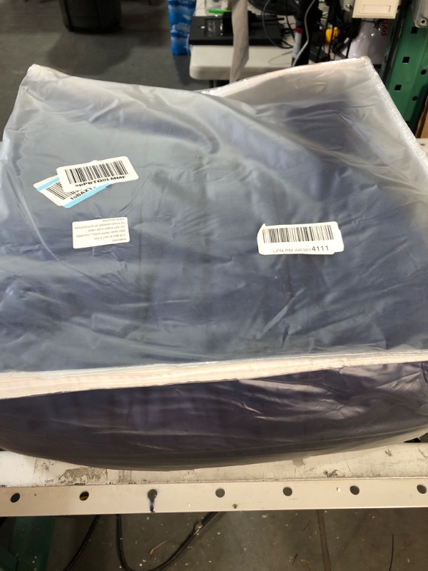 Photo 2 of * USED * California King Size Weighted Blanket | 90''x108'',25lbs | Perfect for Couples | Premium Cotton Material with Glass Beads | Navy Navy 90''x108'' 25lb