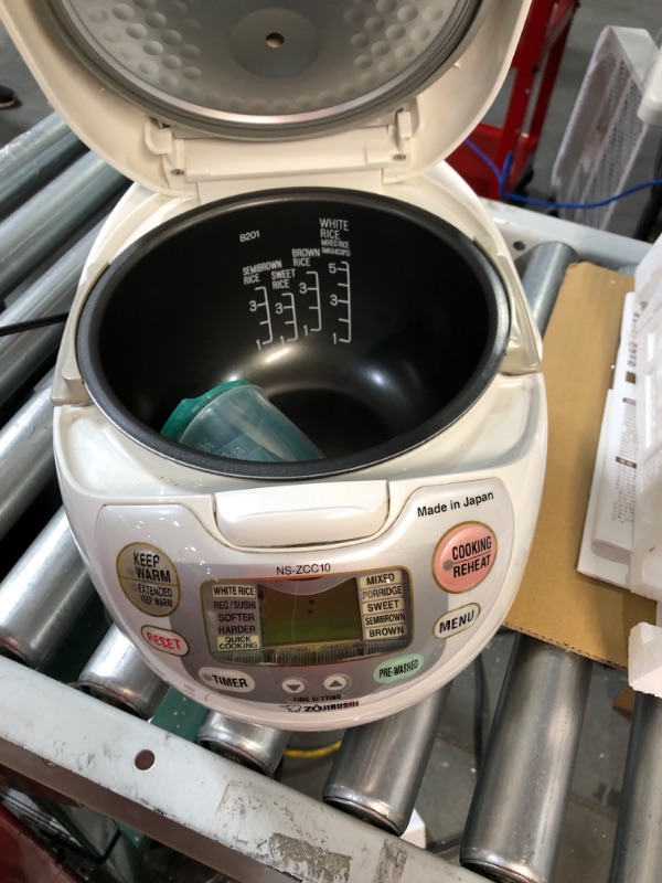 Photo 2 of * USED * Zojirushi, Made in Japan Neuro Fuzzy Rice Cooker, 5.5-Cup, Premium White