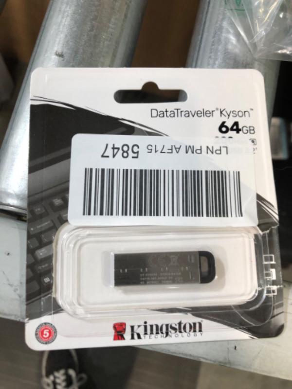 Photo 2 of Kingston 64GB DataTraveler Kyson USB 3.2 Gen 1 Flash Drive