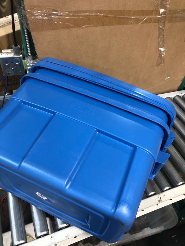 Photo 2 of (x2) Rubbermaid Roughneck Tote 14 Gal Storage Container, Blue