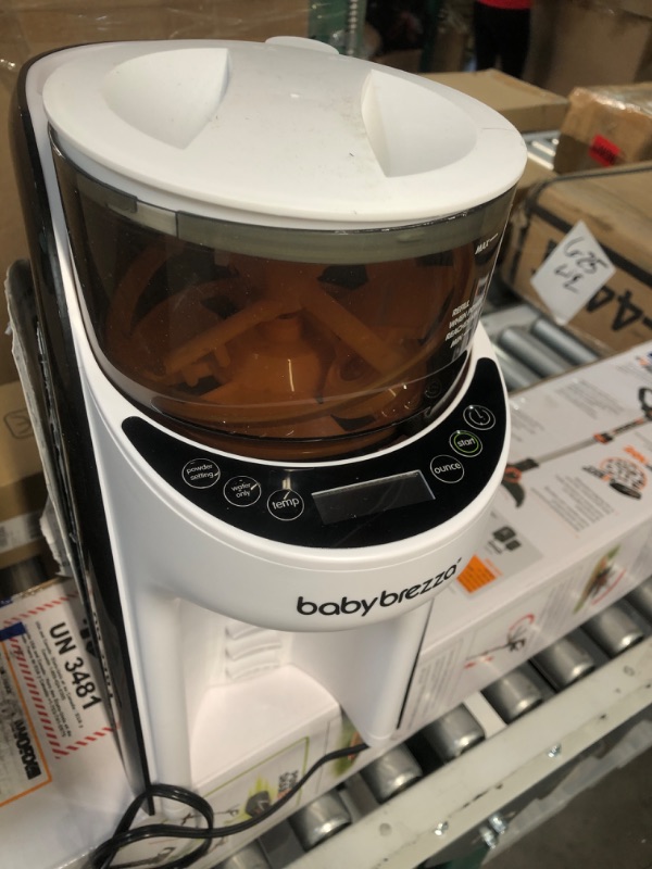 Photo 3 of *USED**New and Improved Baby Brezza Formula Pro Advanced Formula Dispenser Machine