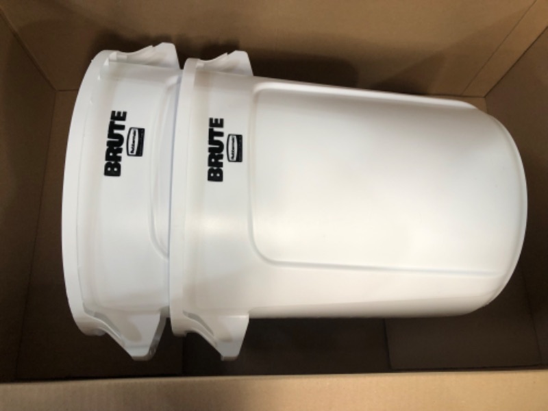 Photo 2 of Brute 10 Gal. White Plastic Round Trash Can x2