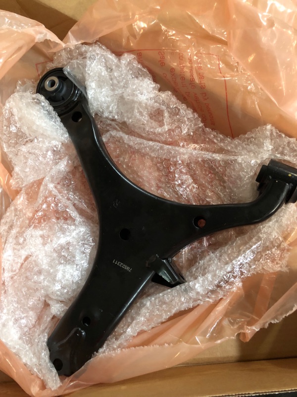 Photo 1 of MOOG RK622173 Control Arm