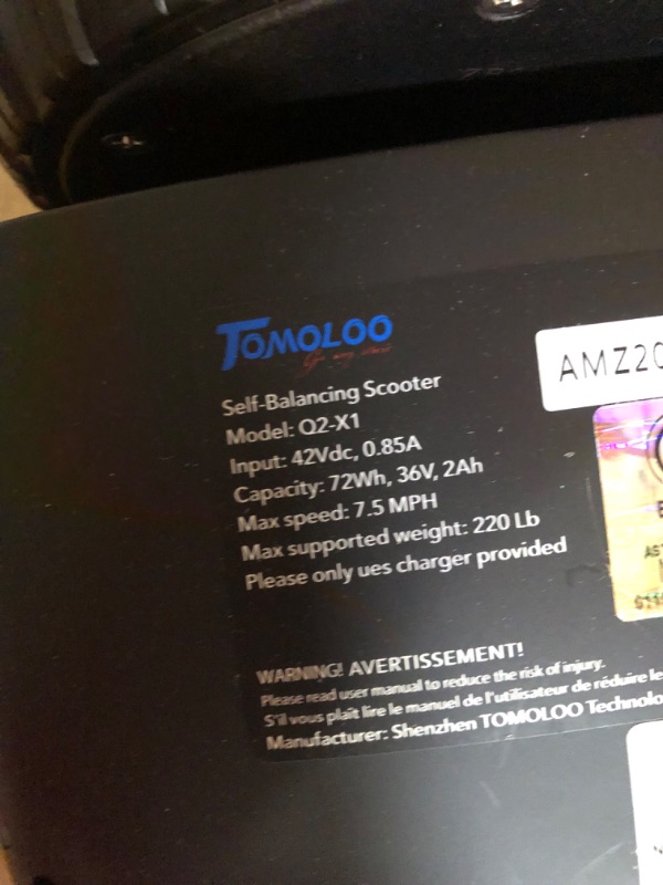 Photo 1 of (PARTS ONLY) 
TOMOLOO Hoverboards for Kids Ages 6-12, 6.5" - DAMAGED IN THE BACK 
