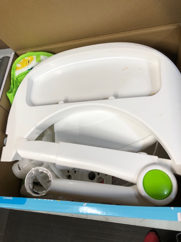 Photo 2 of Fisher-Price Portable Baby Chair