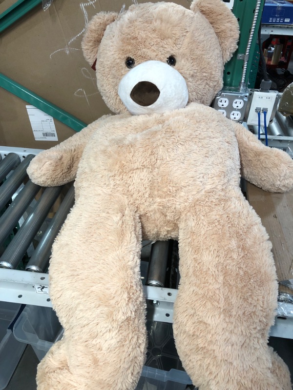 Photo 2 of MorisMos Giant Teddy Bear 