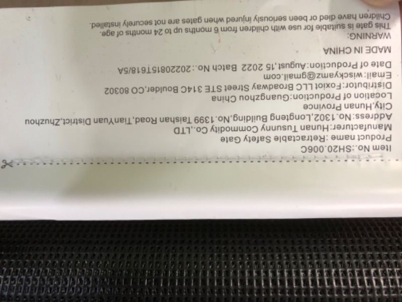 Photo 5 of [Factory Sealed] Retractable Baby Gate Dog Gate - Wiscky Extra Wide Safety Gates 33" Tall, Extends to 59" Black