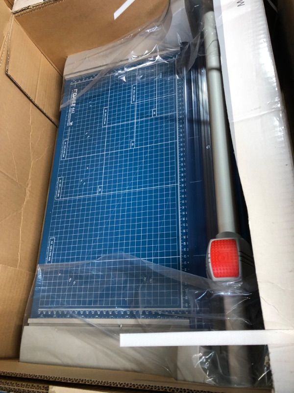 Photo 2 of DAHLE PROFESSIONAL A2 TRIMMER BLUE 444 [Office Product]