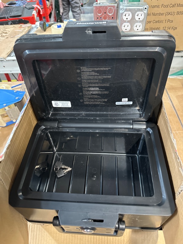 Photo 1 of Honeywell safe small 
