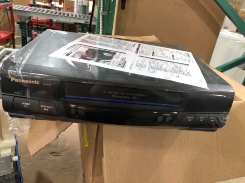 Photo 2 of Panasonic PV-9450 4-Head Hi-Fi VCR