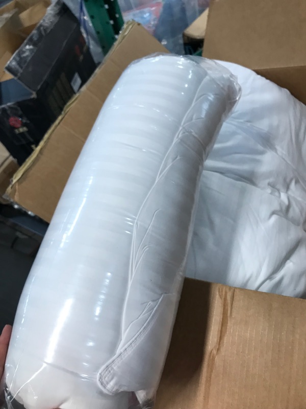 Photo 3 of **SEE NOTES** Beckham Hotel Collection Bed Pillows Standard / Queen Size Set of 2 - Down Alternative Bedding Gel Cooling Pillow 