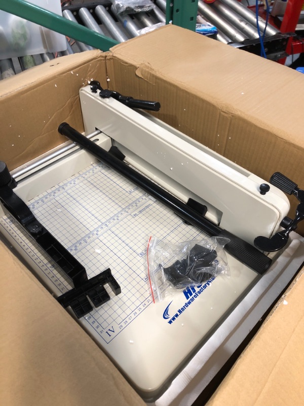 Photo 3 of HFS (R) Heavy Duty Guillotine Paper Cutter -12''