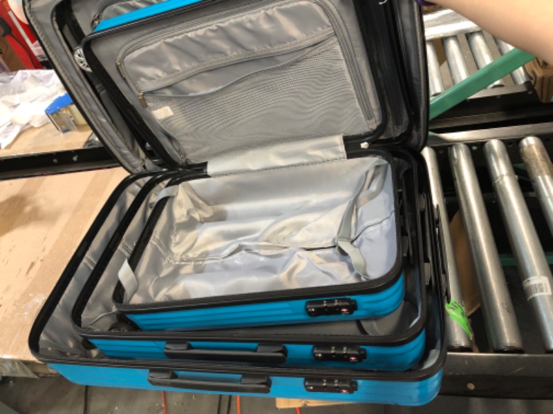 Photo 3 of **Used/Wear and Tear** COOLIFE Luggage Expandable Suitcase 3 Piece Set with TSA Lock, 20in24in28in (Turquoise Blue) 