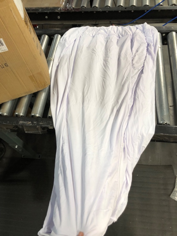 Photo 1 of ***USED*** White Round Cocktail Tablecloth with Stretch Spandex 4 PACK, 8FT, WHITE