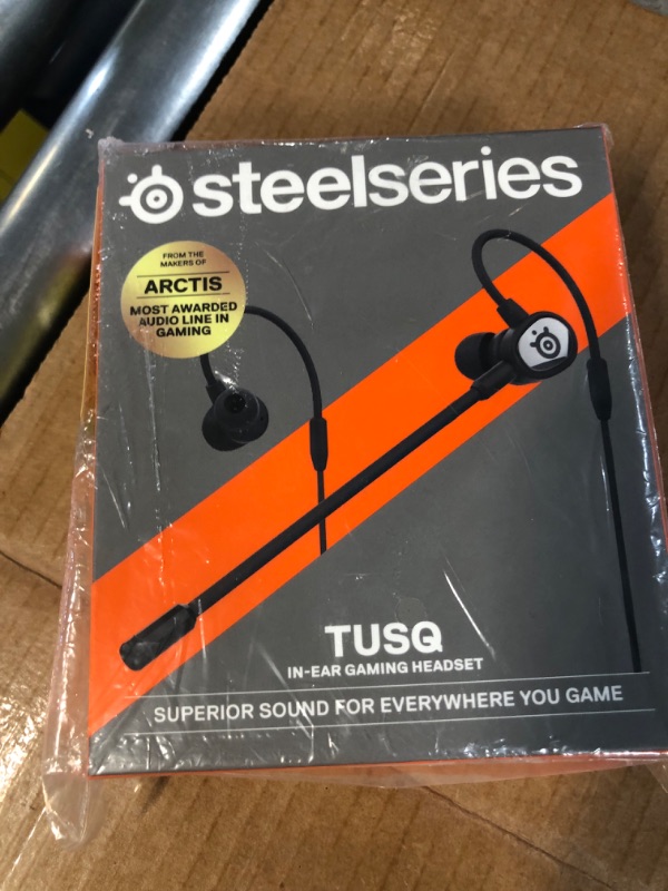 Photo 2 of SteelSeries Tusq in-Ear Mobile Gaming Headset – Dual Microphone with Detachable Boom Mic – Ergonomic Suspension Design Earphones – for Mobile