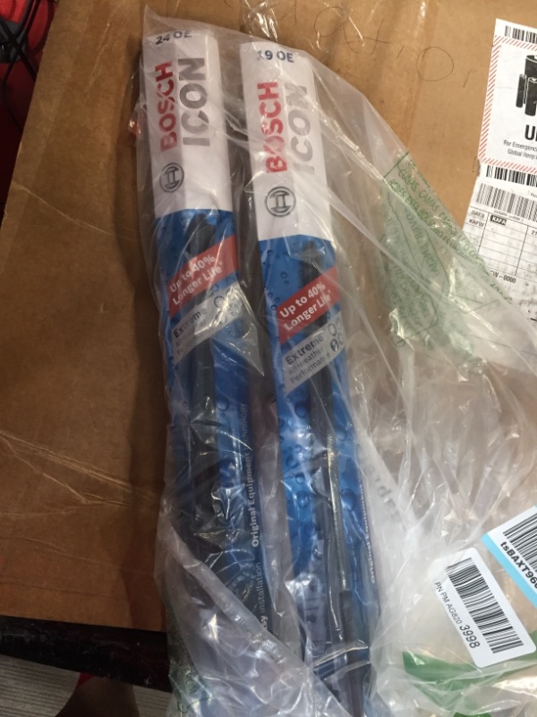 Photo 2 of ****SEE NOTES*****
Bosch ICON Wiper Blades 24OE19OE (Set of 2)
