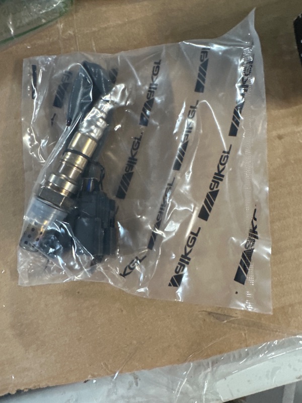 Photo 2 of Walker Products 350-34446 Oxygen Sensor, Original Equipment Replacement Premium O2 Sensor, 4-W Direct Fit