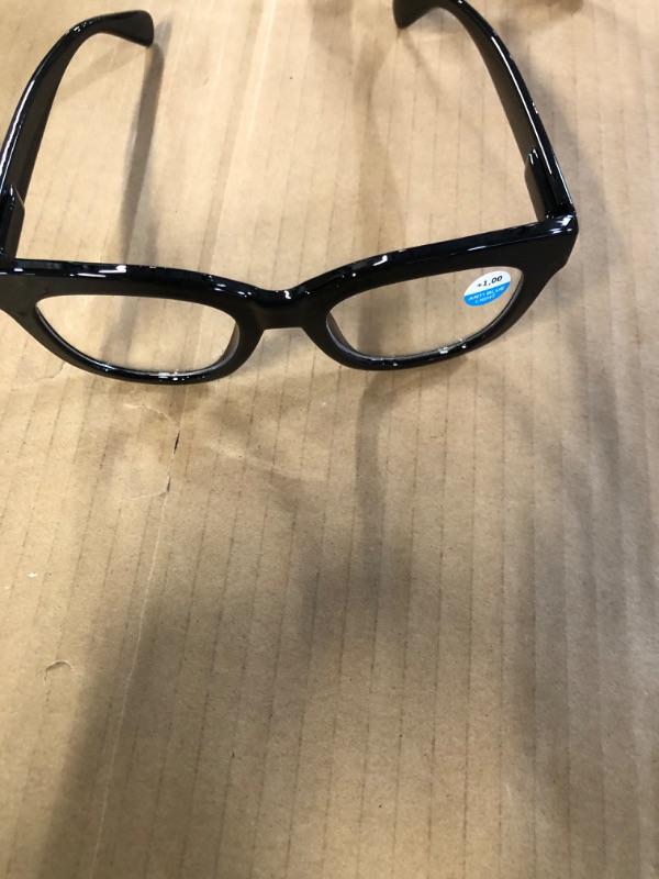 Photo 4 of (PERFECT CONDITION) ZXYOO OVERSIZED READING GLASSES +3.25