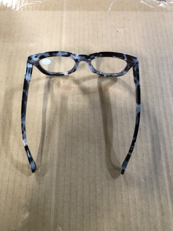 Photo 2 of (PERFECT CONDITION) ZXYOO OVERSIZED READING GLASSES +3.25