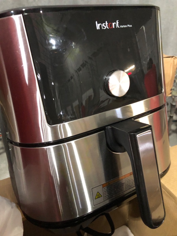 Photo 5 of [READ NOTES]
Instant Vortex Plus Air Fryer Oven, 6 Quart, From the Makers of Instant Pot