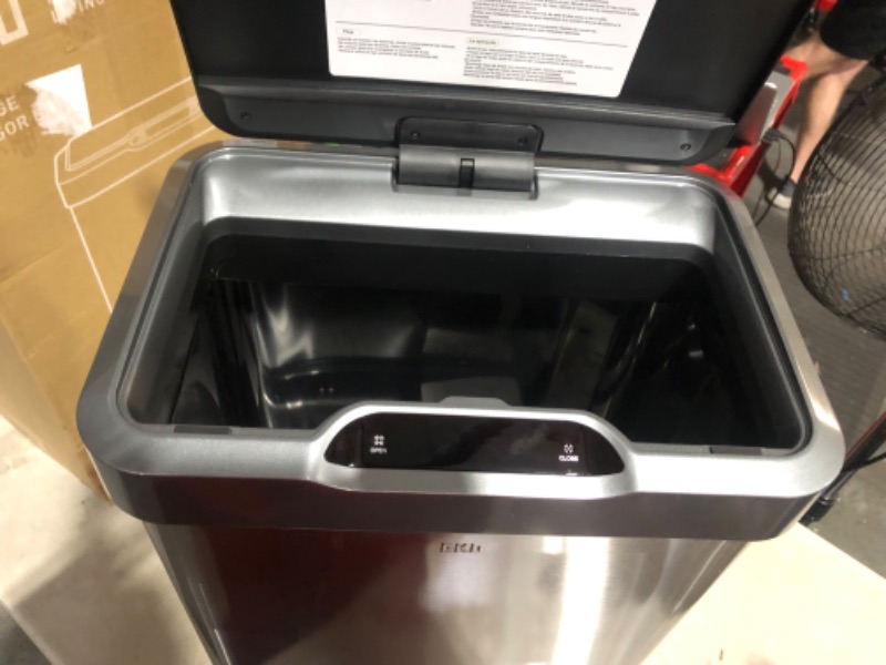 Photo 6 of ***DAMAGED - SEE NOTES***
EKO Mirage-T 50 Liter / 13.2 Gallon Touchless Rectangular Motion Sensor Trash Can, Brushed Stainless Steel Finish