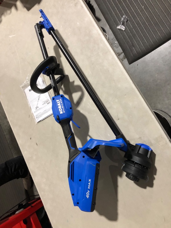 Photo 2 of ***UNTESTED - SEE NOTES***
Kobalt 40-volt Max 15-in Straight Battery String Trimmer 2.5 Ah