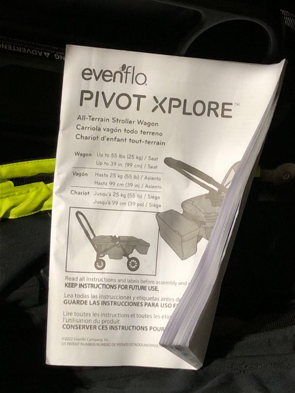 Photo 5 of **MISSING CLIPS TO HOLD HANDLEBAR**
Evenflo Pivot Xplore All-Terrain Stroller Wagon Wayfarer