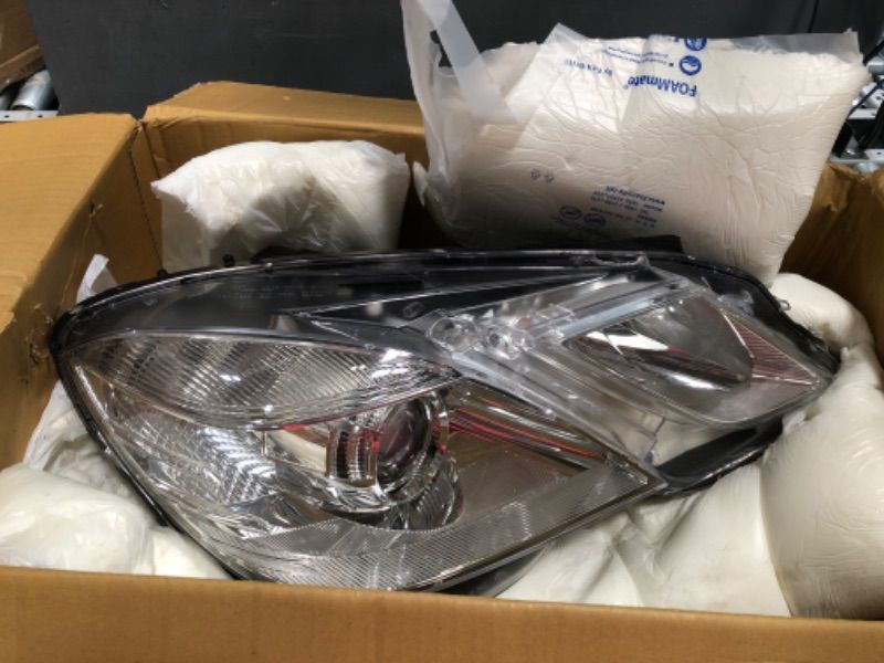 Photo 3 of **PARTS ONLY**
TYC LEFT HEADLIGHT ASSEMBLY COMPATIBLE WITH 2010-2013 MERCEDES BENZ E-CLASS
