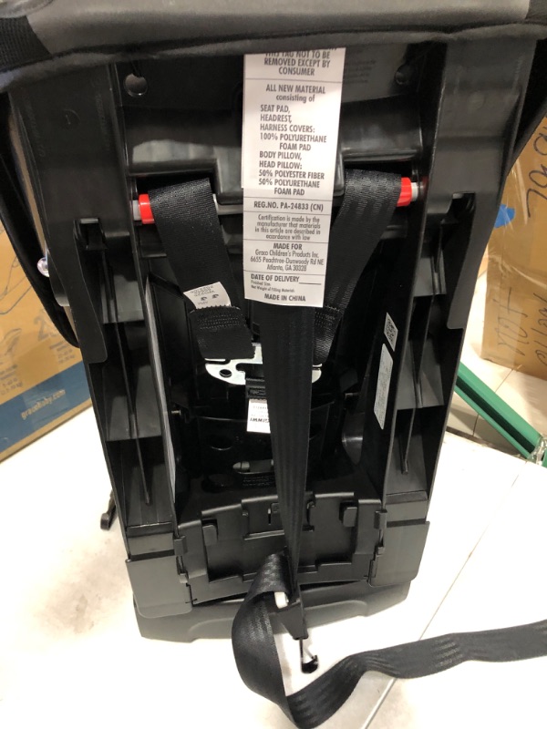 Photo 1 of Graco Contender Slim Convertible Car Seat, Ainsley ***LOOKS BRAND NEW***
