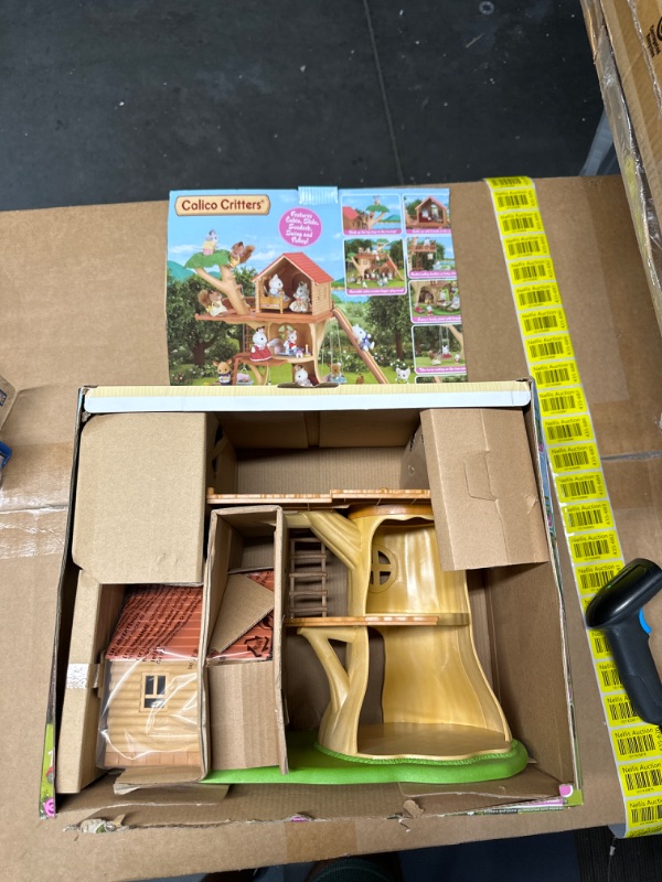 Photo 2 of Calico Critters Adventure Tree House Calico Critters Adventure Treehouse, Collectible Dollhouse Toy