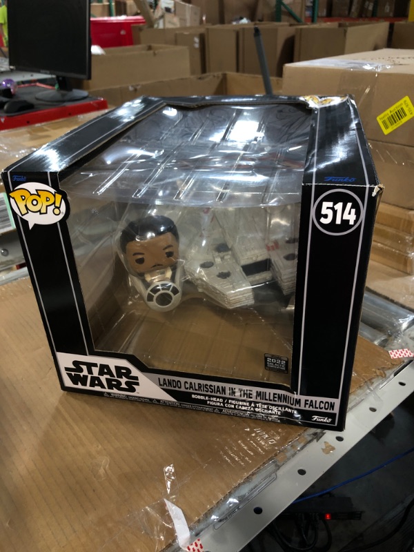 Photo 2 of Funko Pop! Ride Super Deluxe: Star Wars - Lando Calrissian in The Millenium Falcon (Shared Galactic Convention, Amazon Exclusive), Multicolor