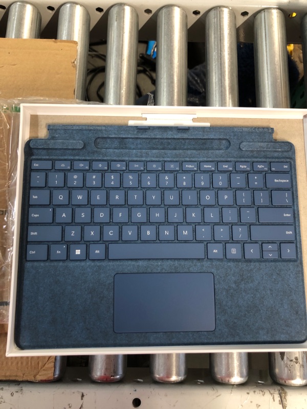 Photo 3 of Microsoft Surface Pro Signature Keyboard (Sapphire)