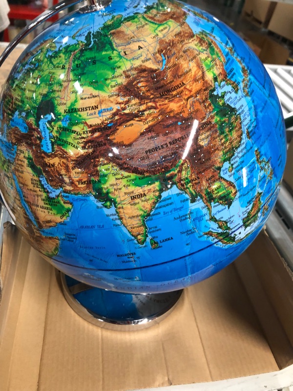 Photo 2 of GET LIFE BASICS Illuminated Globe of The World with Stand 