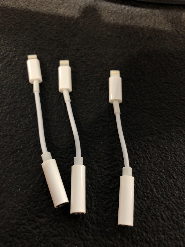 Photo 4 of UNTESTED  iPhone Adapter?3 Pack Apple Lightning to 3.5mm 