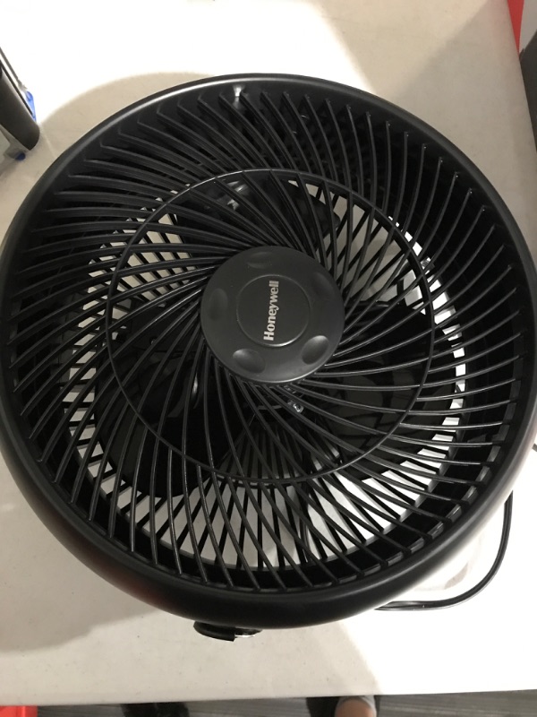 Photo 3 of (USED) 12 in. 3 Speed Whole Room Circulator Floor Fan